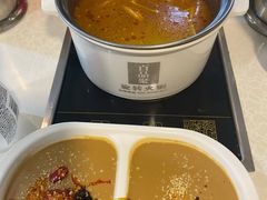 -百品聚旋转火锅(万德庄店)