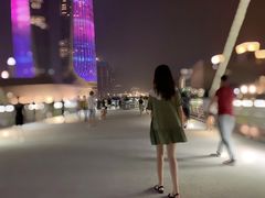 -南京眼步行桥