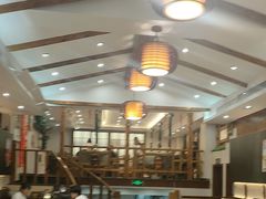 -青瓦餐厅·生鱼片·韩园烤肉(西塔店)