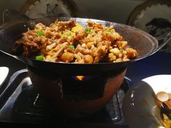 泥炉碳锅牛蛙-西街夜油条·麻团包乌饭