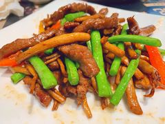 茶树菇炒牛肉-燊荣记(北京路店)