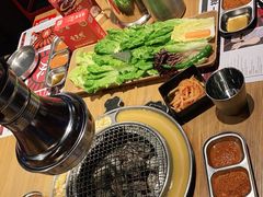 -青瓦炭韩潮烤肉(花园道店)
