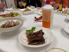 -品悦酒店(三林古镇店)