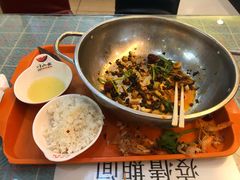 -川山城麻辣香锅(鼎汇美食城店)