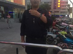 骂客户的保安-天虹购物中心(石路店)