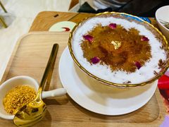金箔雪燕桃胶-甜心妈妈·榴莲星级糖水(北京路总店)