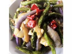 -独一佳老胡湘菜馆(矿山路店)