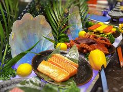 -亚龙湾希尔顿自助餐厅·海鲜·烧烤·沙滩BBQ·现场乐队