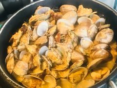 石锅蚬子-鸣记脆皮烤鱼·海鲜烤鱼(三八广场店)