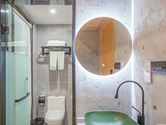 -闲隅江景艺术酒店(解放碑洪崖洞总店)