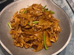 -海派美食·家宴海鲜青岛菜·石锅鲽鱼头(东方城店)