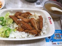 -南城香·饭香串香馄饨香(青年路店)