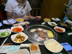 -木槿花韩式炭烤·熟成肉工坊(孙文东路店)