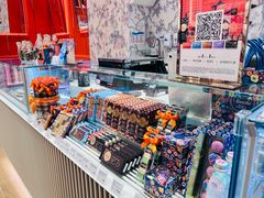 -VENCHI 闻绮(上海佛罗伦萨小镇店)