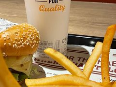 -The Habit Burger Grill 哈比特汉堡(复兴soho店)