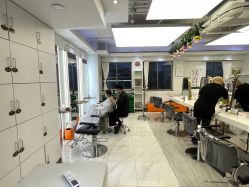 -镁连社·美联社