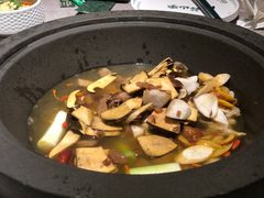土鸡菌汤锅-芸山季·云南野生菌火锅(宝能环球汇店)