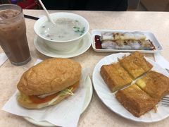 西多士-洪利粥店茶餐厅