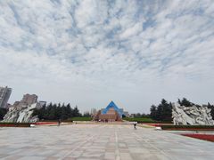 -上海市龙华烈士陵园