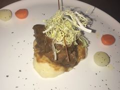红酒烩牛肉-卡本妮法餐厅·北京和平宾馆