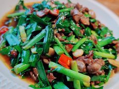 韭菜炒鸡胗-老李家土菜馆·安吉地标美食