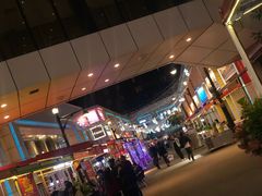 -百老汇美食街