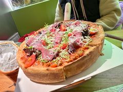 -Dragon Pizza•圆脸龙披萨·牛排餐厅