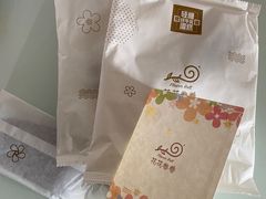 -花花卷卷·鲜食蛋糕(静安久光百货店)