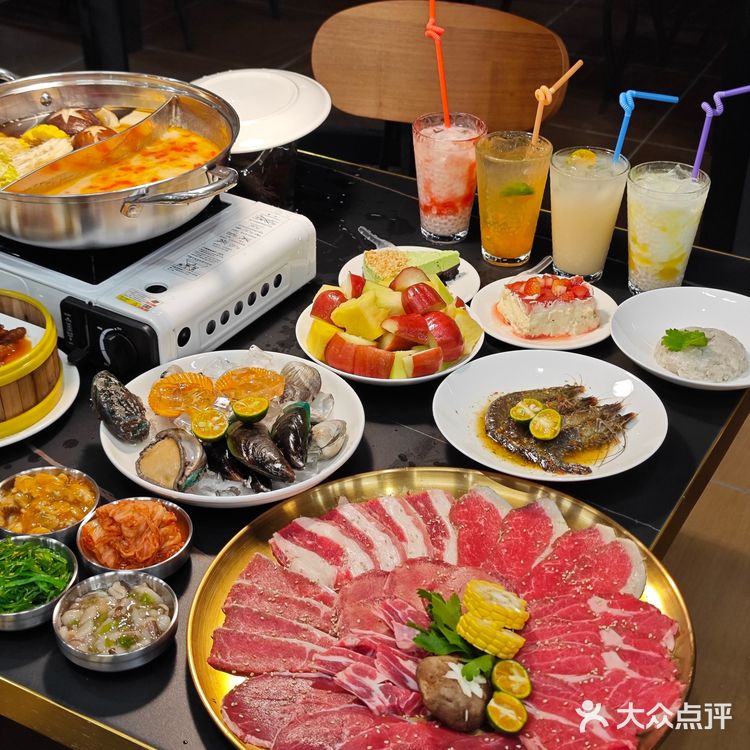 在亚龙湾!这自助你就吃吧!一吃一个不吱声