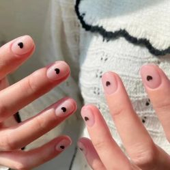 -悦指间美甲美睫
