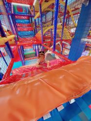 -动力星球家庭亲子游乐中心