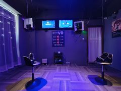 -VR 间客漫·PS电玩·虚拟现实包间游戏电竞(街道口店)