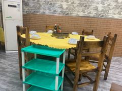 -濠轩阁特色生蚝火锅(水湾路店)