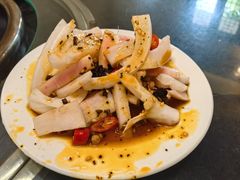 -周老三跷脚牛肉·全牛火锅(非遗传承店)