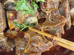 -大众跷脚牛肉馆·非遗传承单位(峨眉山店)