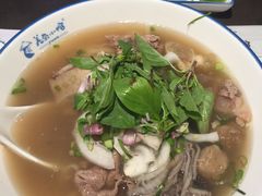-美奈小馆·越南料理(中航城君尚购物中心店)