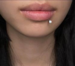 -AI艾耳·专业手工耳洞·穿孔美学馆