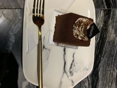 -UNI UNI(环亚凯瑟琳店)