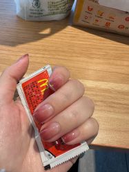 -手牵手美甲