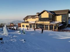 -中旅松花湖滑雪场