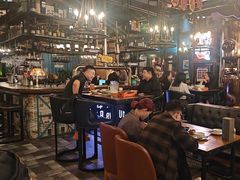 -爱啤精酿·民谣酒馆(滨江店)