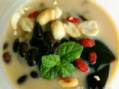 -八婆婆烧仙草(中山路店)