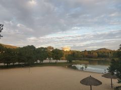 -上海佘山世茂艾美酒店