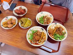 -任记七中刀削面(总店)