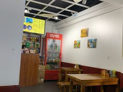 大堂-丽虹云南过桥米线(兴工街店)