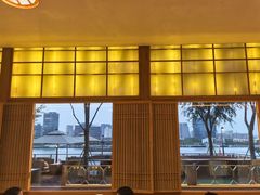 -蟹家大院 · 独揽江景(滨江店)