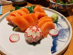 三文鱼刺身-慢走(甜水园店)