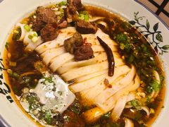 红烧牛肉扁粉-常樂屋·常德米粉(青年路店)