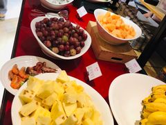 -君来湖滨饭店·玫瑰园