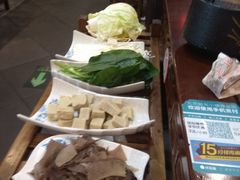 -亿诣蝎府炸酱面羊蝎子火锅(酷车小镇店)